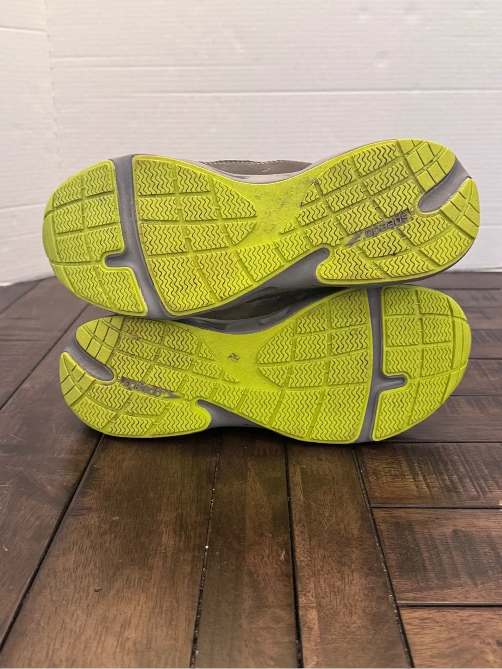 Speedo Men's 11 Hydro Comfort 2.0 Water Shoes Grey Neon Green Bungee Camp Kayak